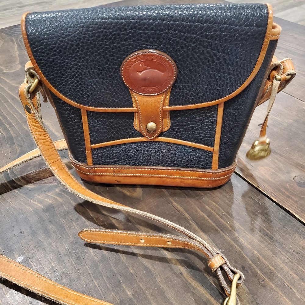 Vintage Dooney & Bourke small